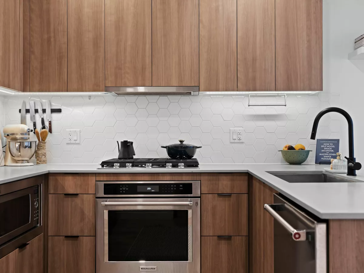 Primary Bedroom Photo of 27 533 E 3rd Street, North Vancouver, BC