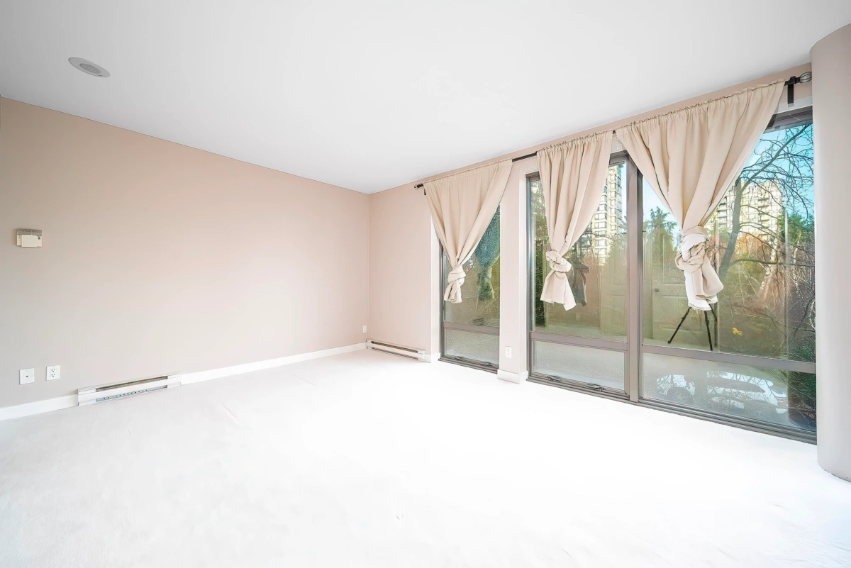 Breakfast Nook Photo of 8 6333 Katsura Street, Richmond, BC