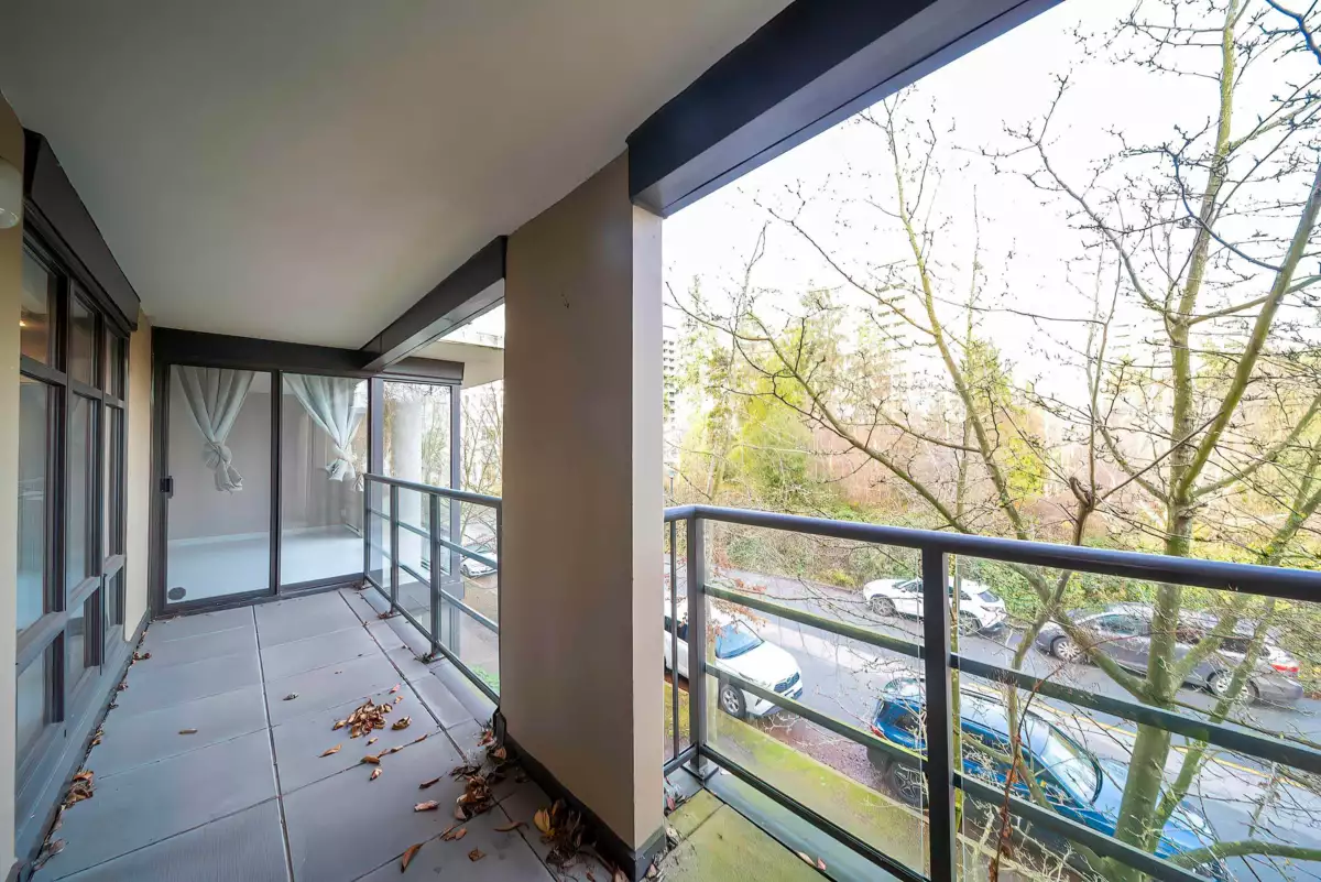 Guest Bathroom Photo of 8 6333 Katsura Street, Richmond, BC