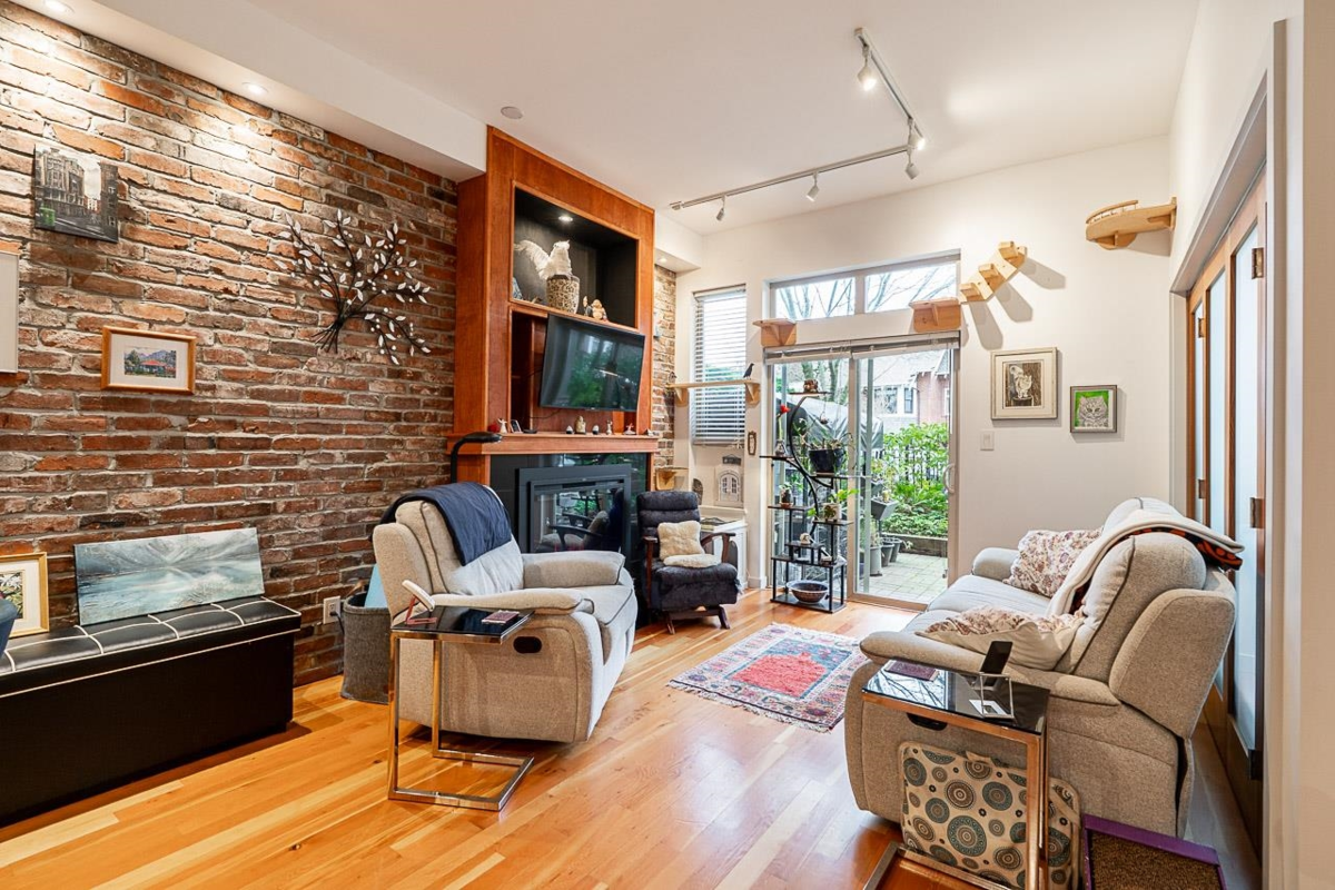 Bedroom 2 Photo of 112 250 Salter Street, New Westminster, BC