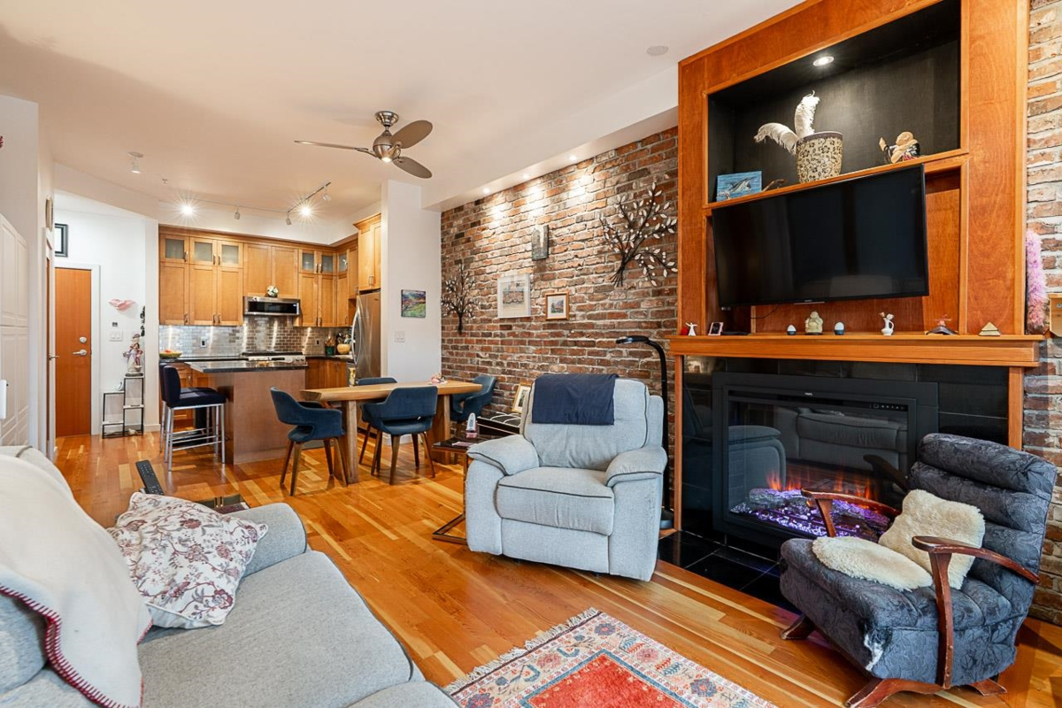 Guest Bathroom Photo of 112 250 Salter Street, New Westminster, BC