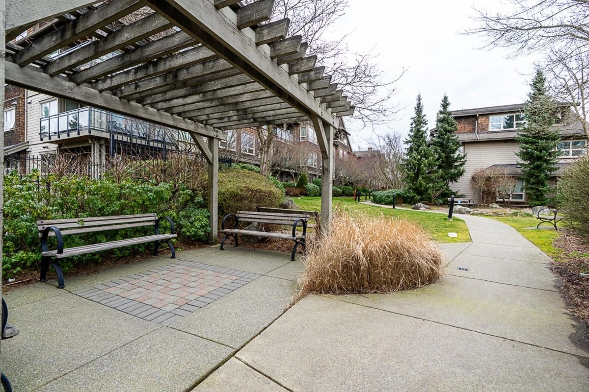Mudroom Photo of 112 250 Salter Street, New Westminster, BC