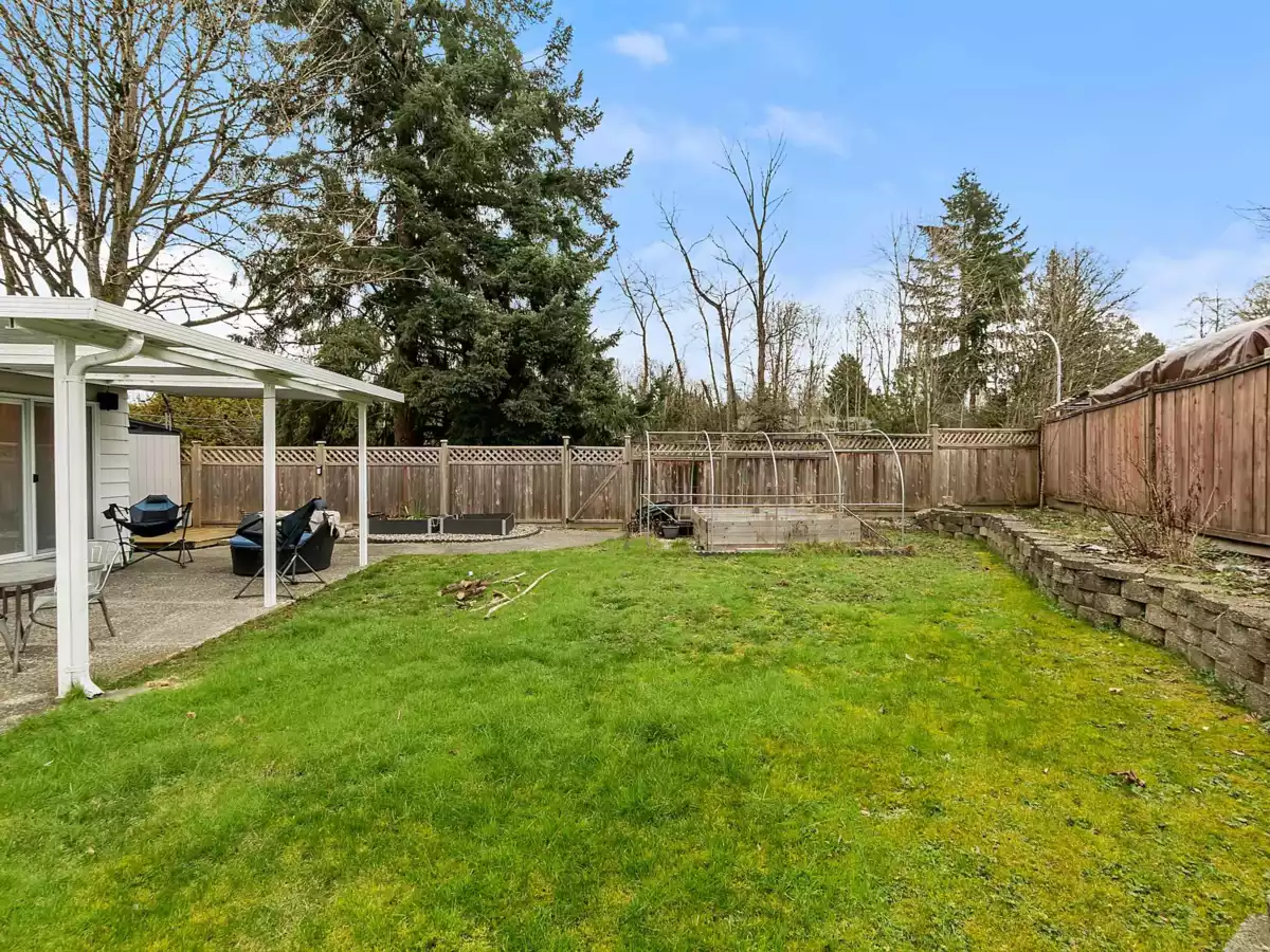 Garage Interior Photo of 10746 River Road, Delta, BC