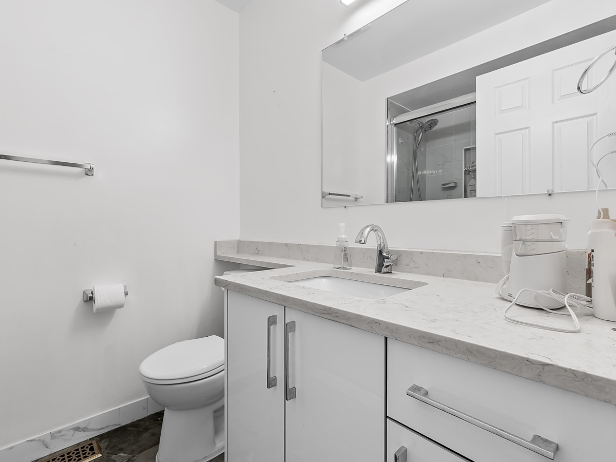 Laundry Room Photo of 10746 River Road, Delta, BC