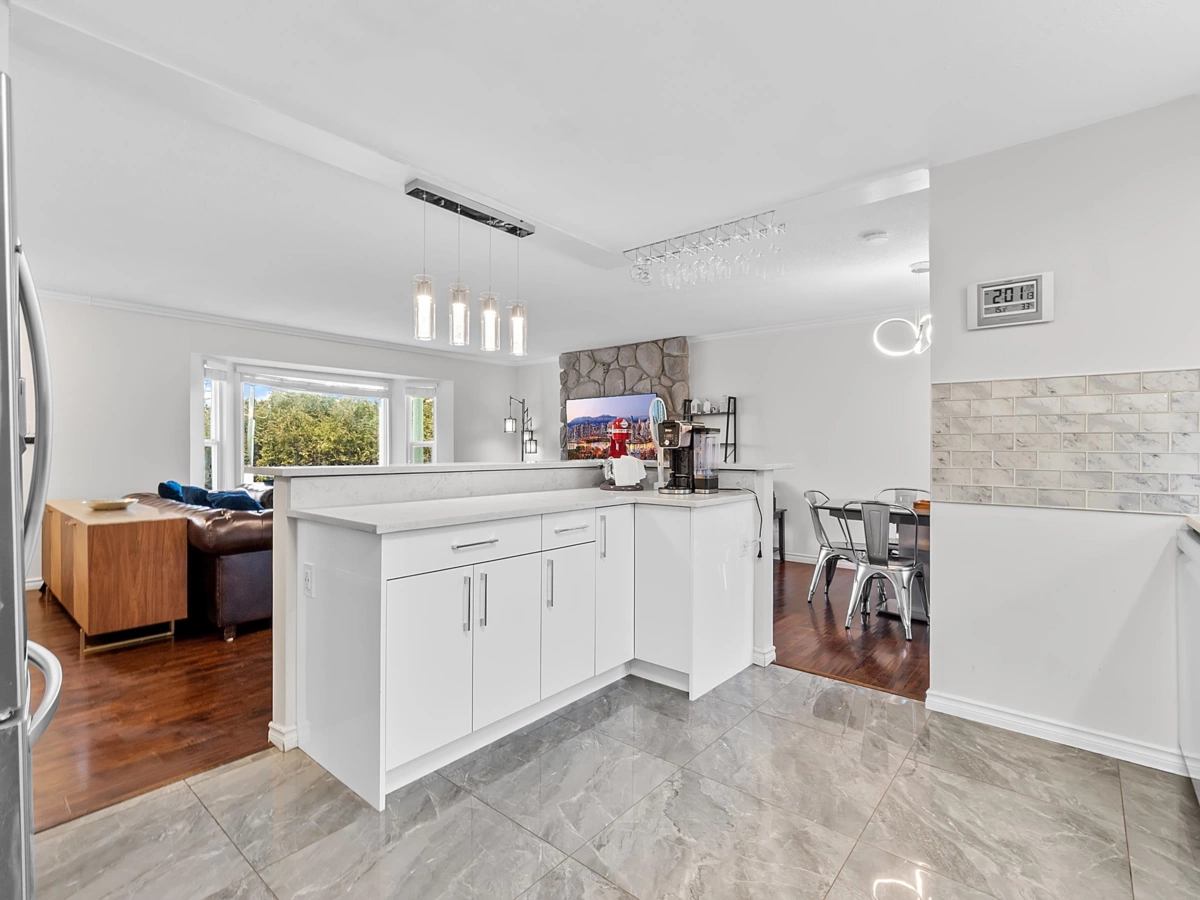 Walk-In Closet Photo of 10746 River Road, Delta, BC