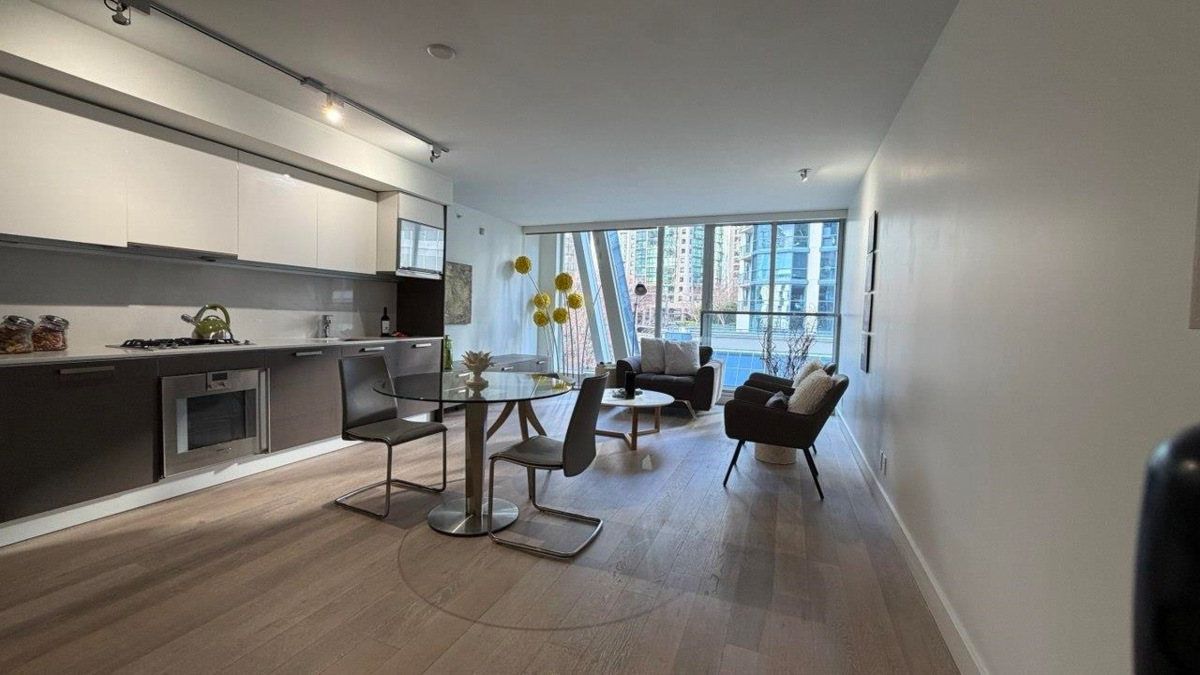 Bedroom 3 Photo of 508 1477 W Pender Street, Vancouver, BC