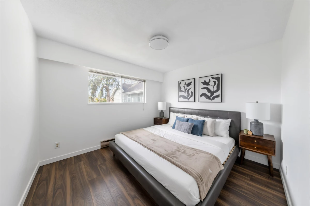 Kitchen Island Photo of 8691 Doulton Place, Richmond, BC