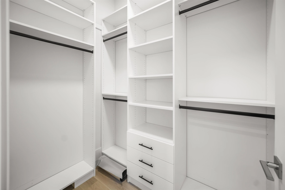 Mudroom Photo of 32713 Carter Avenue, Mission, BC