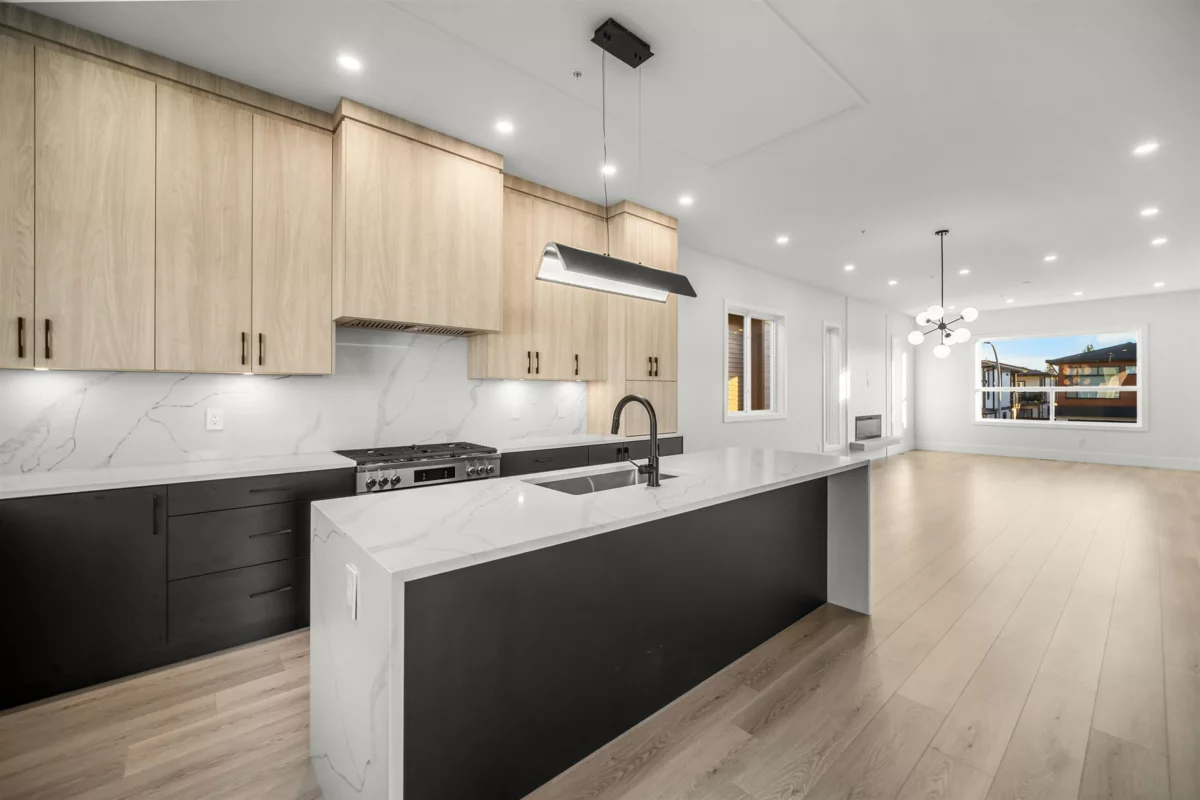 Primary Bathroom Photo of 32713 Carter Avenue, Mission, BC