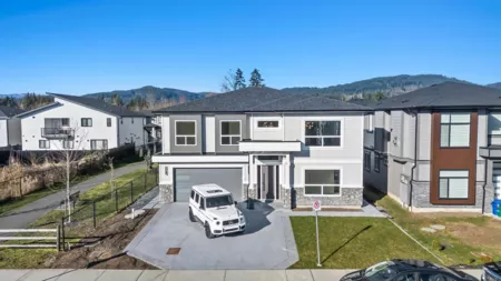 32713 Carter Avenue, Mission, BC, Mission BC — 6 bed single family residence for sale