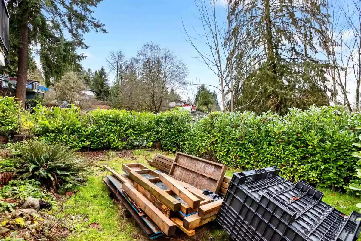 Backyard Photo of 3362 Viewmount Drive, Port Moody, BC