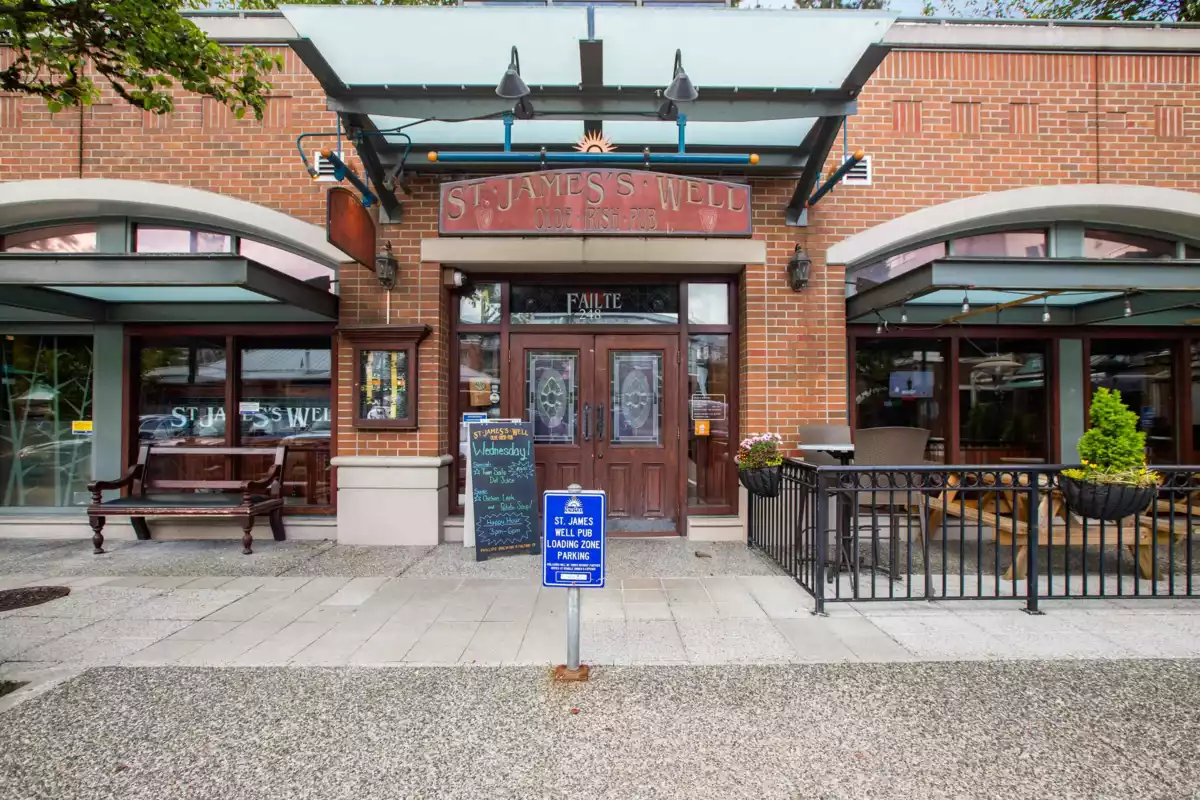 Hot Tub / Spa Photo of 3362 Viewmount Drive, Port Moody, BC