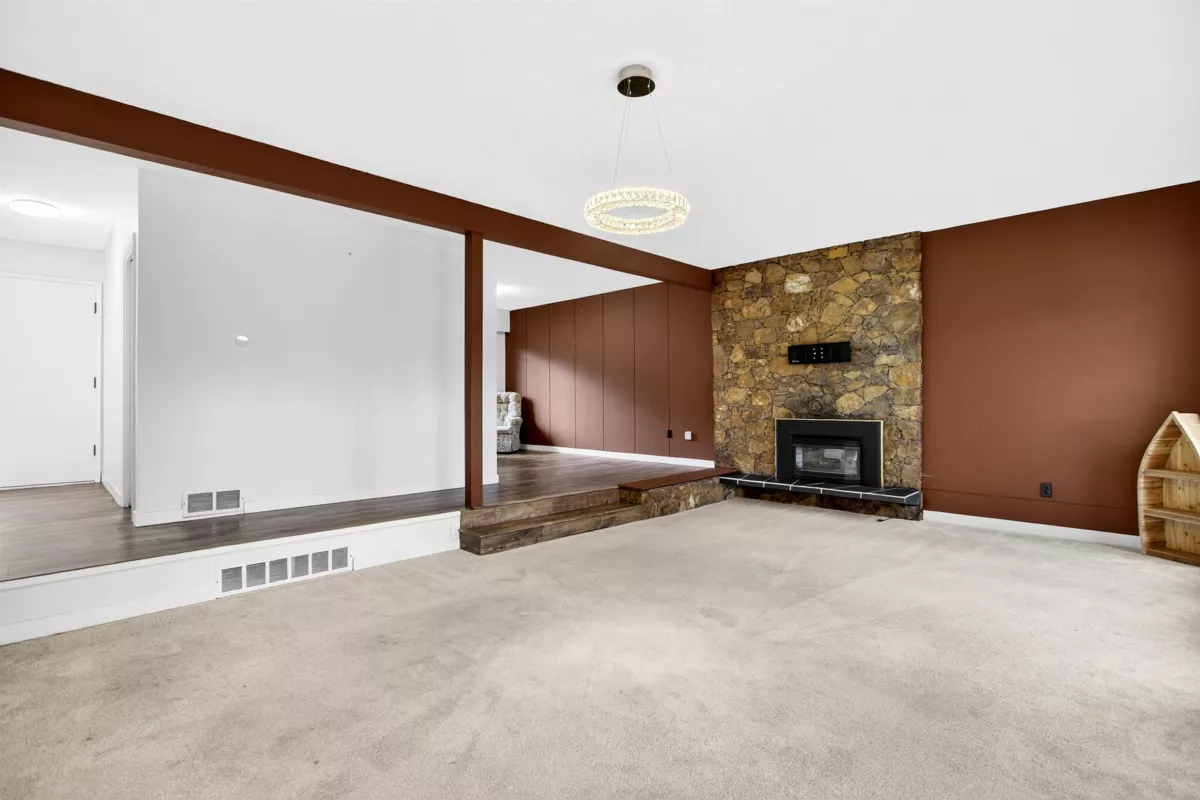 Primary Bedroom Photo of 3362 Viewmount Drive, Port Moody, BC