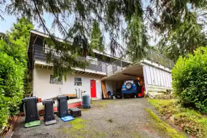 Swimming Pool Photo of 3362 Viewmount Drive, Port Moody, BC