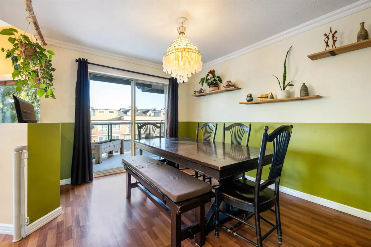 Backyard Photo of 304 20140 56 Avenue, Langley, BC