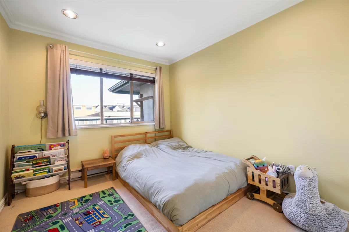 Guest Bathroom Photo of 304 20140 56 Avenue, Langley, BC