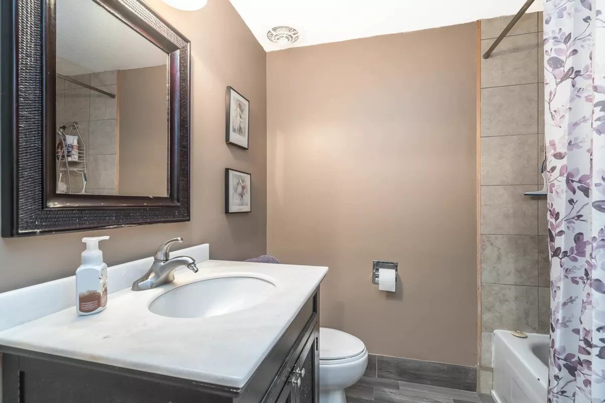 Primary Bathroom Photo of 70 17712 60 Avenue, Surrey, BC