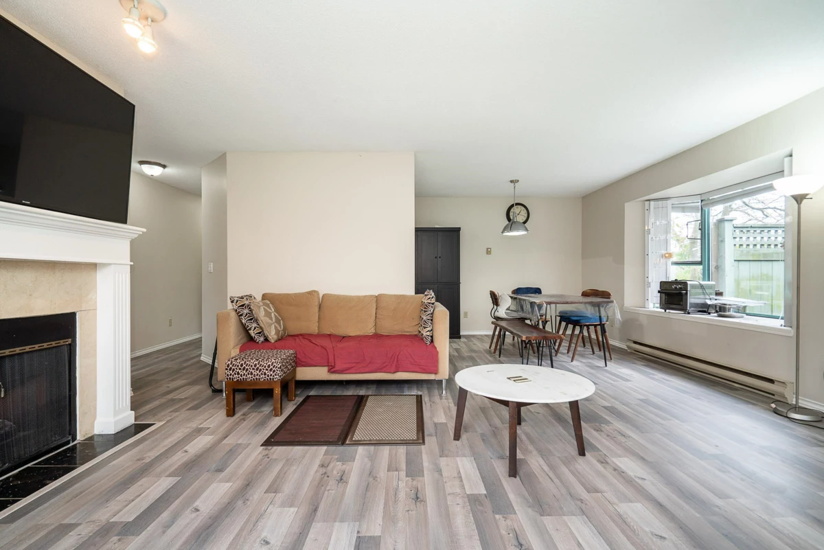Dining Area Photo of 109 5250 Victory Street, Burnaby, BC