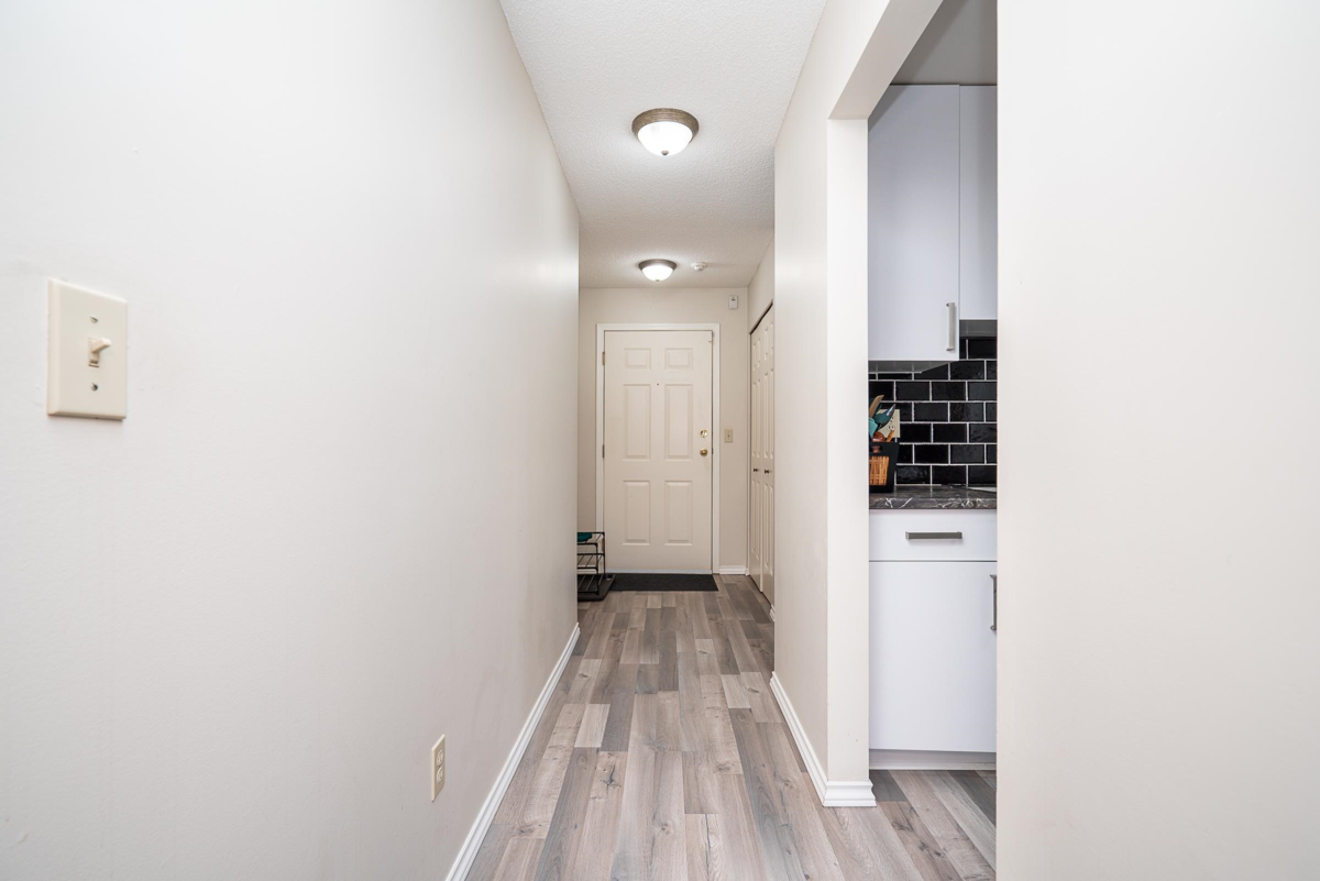 Mudroom Photo of 109 5250 Victory Street, Burnaby, BC