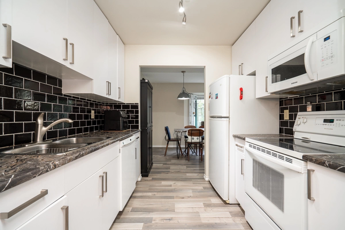 Walk-In Closet Photo of 109 5250 Victory Street, Burnaby, BC