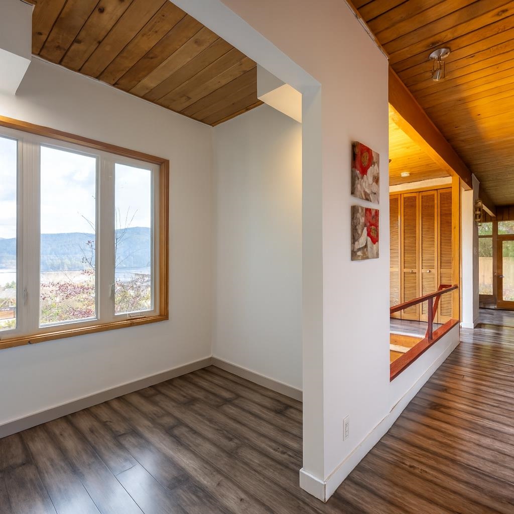 Pantry Photo of 873 Baycrest Drive, North Vancouver, BC