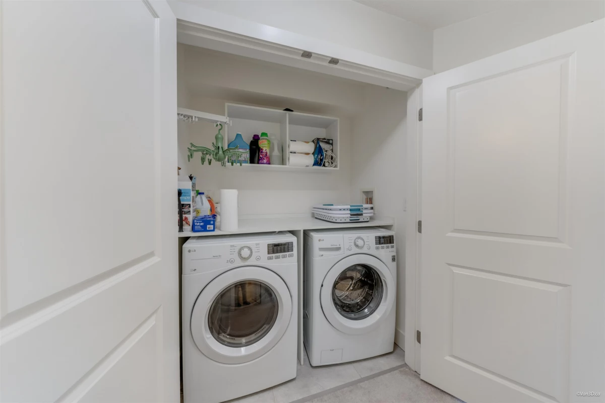 Aerial View of 84 19913 70 Avenue, Langley, BC