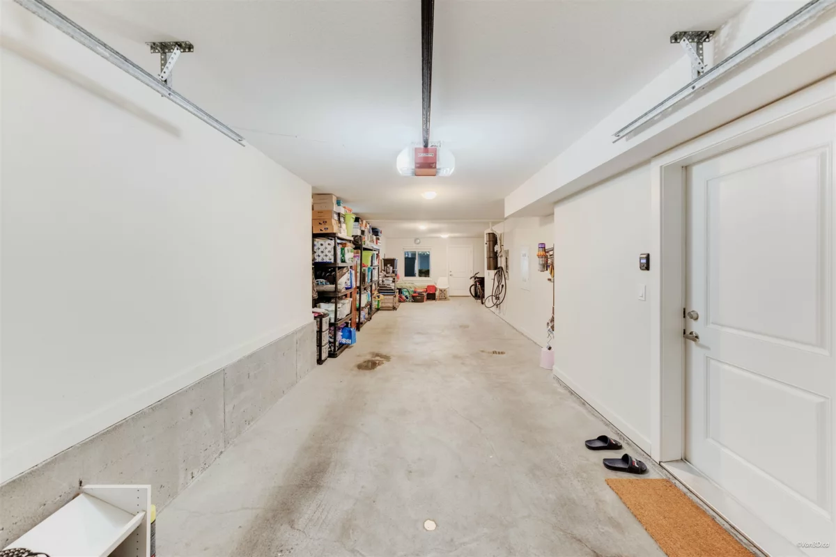 Family Room Photo of 84 19913 70 Avenue, Langley, BC