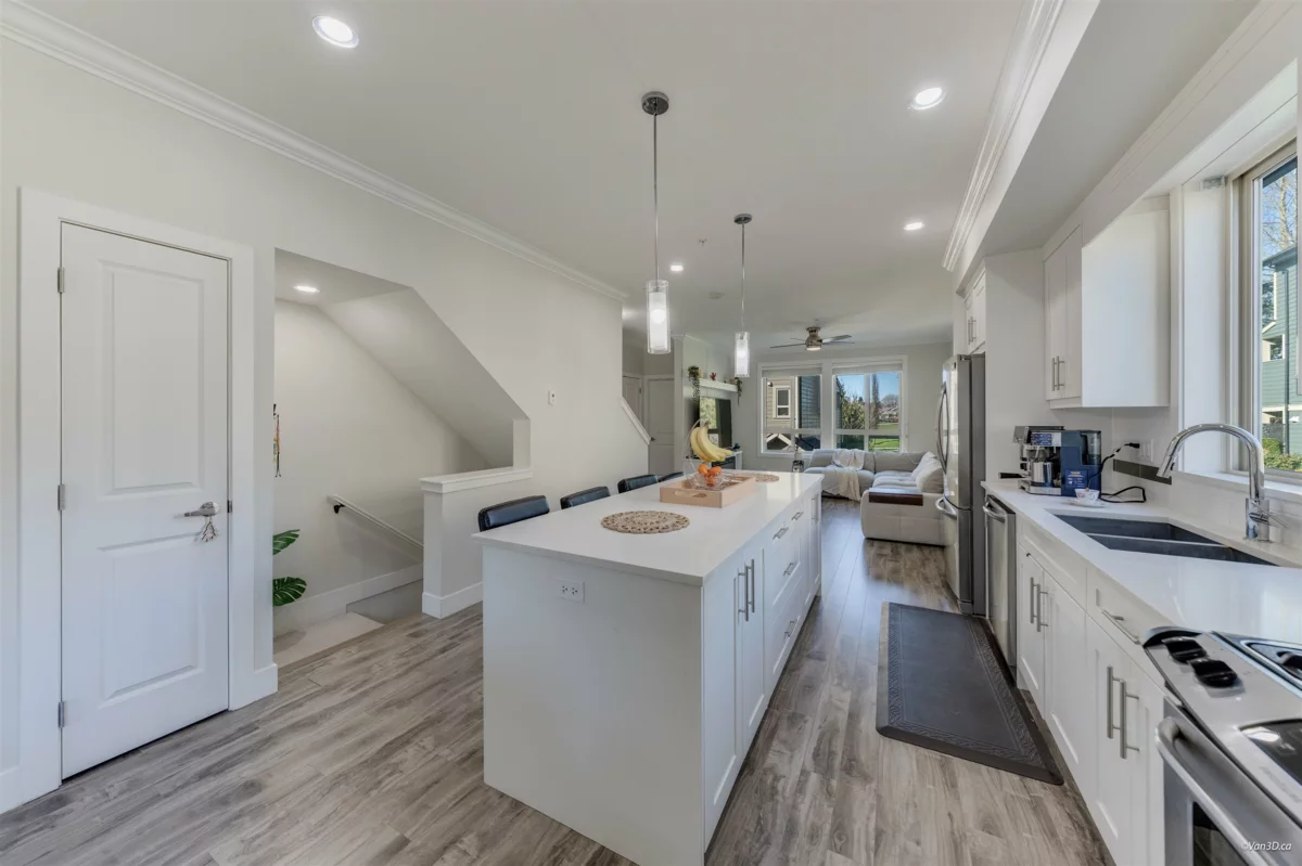 Mudroom Photo of 84 19913 70 Avenue, Langley, BC