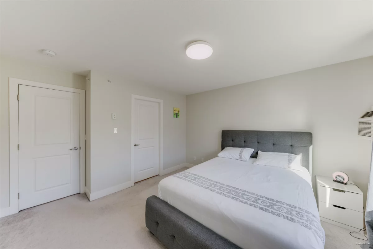 Neighborhood Park Photo Near 84 19913 70 Avenue, Langley, BC