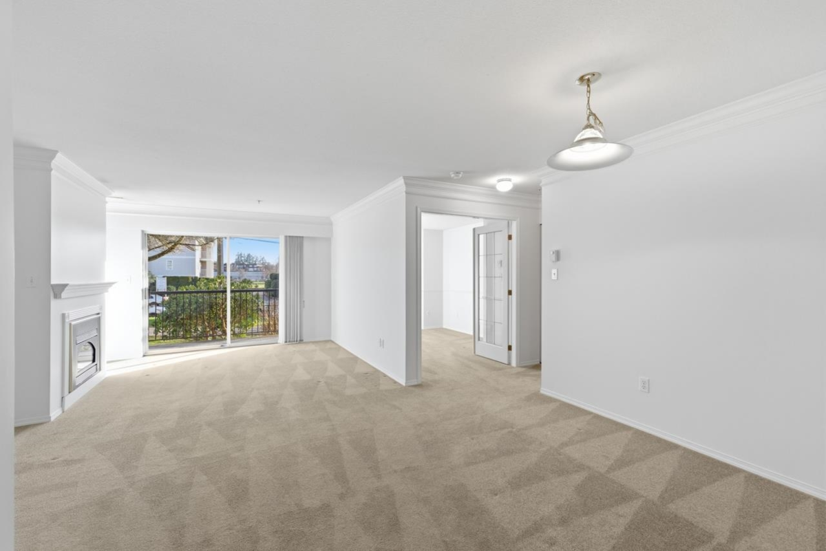 Family Room Photo of 102 20881 56 Avenue, Langley, BC