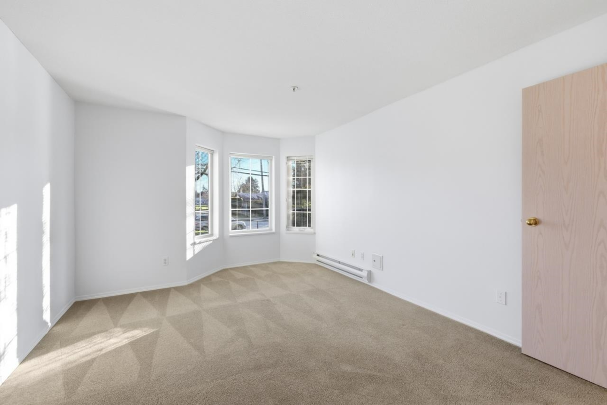 Guest Bathroom Photo of 102 20881 56 Avenue, Langley, BC