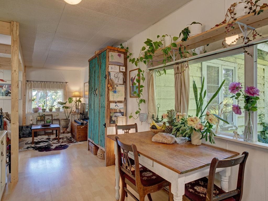 Bedroom 2 Photo of 947 North Road, Gibsons, BC