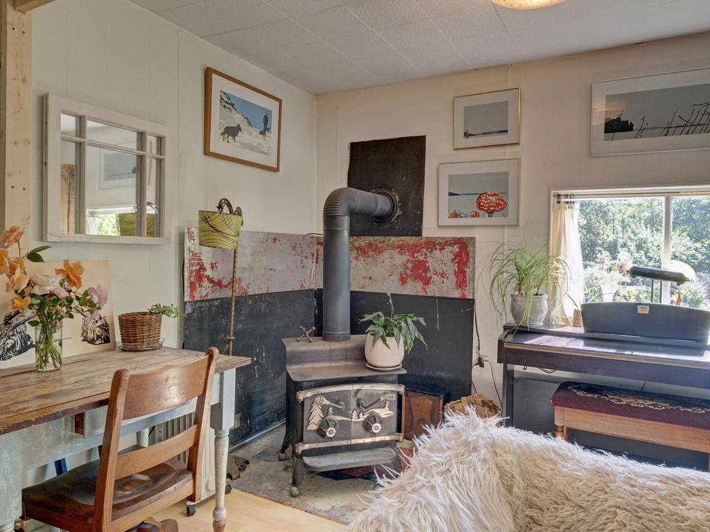 Dining Area Photo of 947 North Road, Gibsons, BC