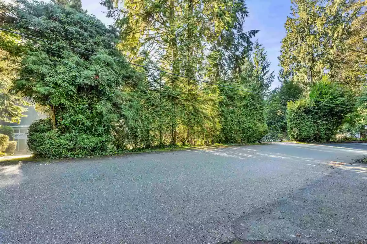 Front Yard Photo of 430 Macbeth Crescent, West Vancouver, BC