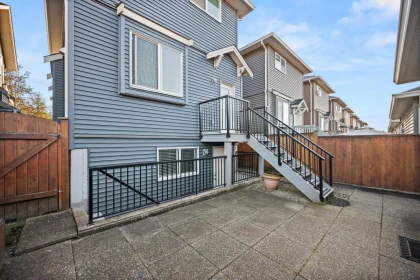 Garden / Landscaping Photo of 24235 102 Avenue, Maple Ridge, BC