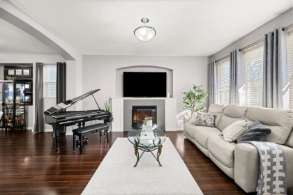 Living Room Photo of 24235 102 Avenue, Maple Ridge, BC