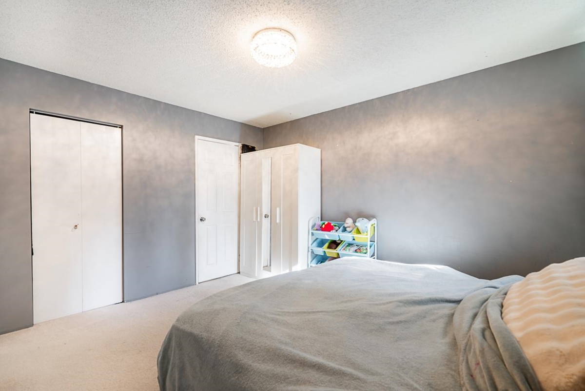 Guest Bathroom Photo of 8403 Arbour Place, Surrey, BC