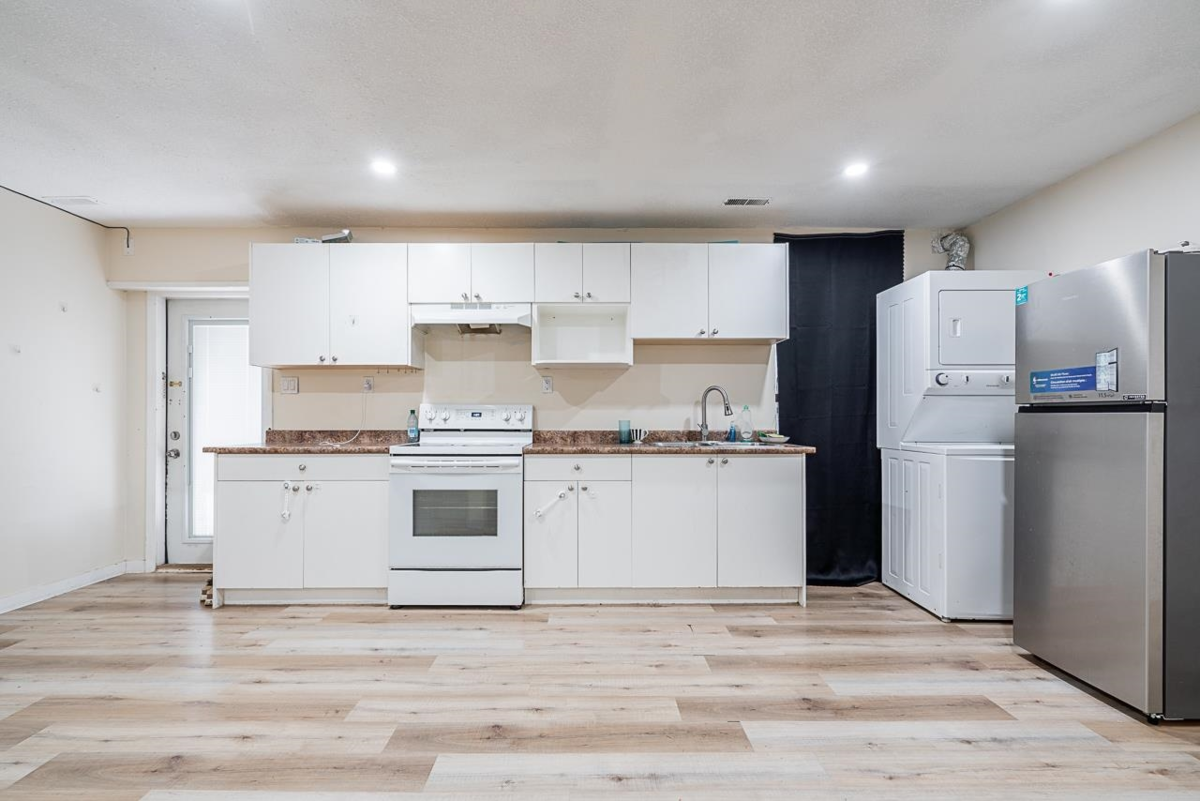 Mudroom Photo of 8403 Arbour Place, Surrey, BC