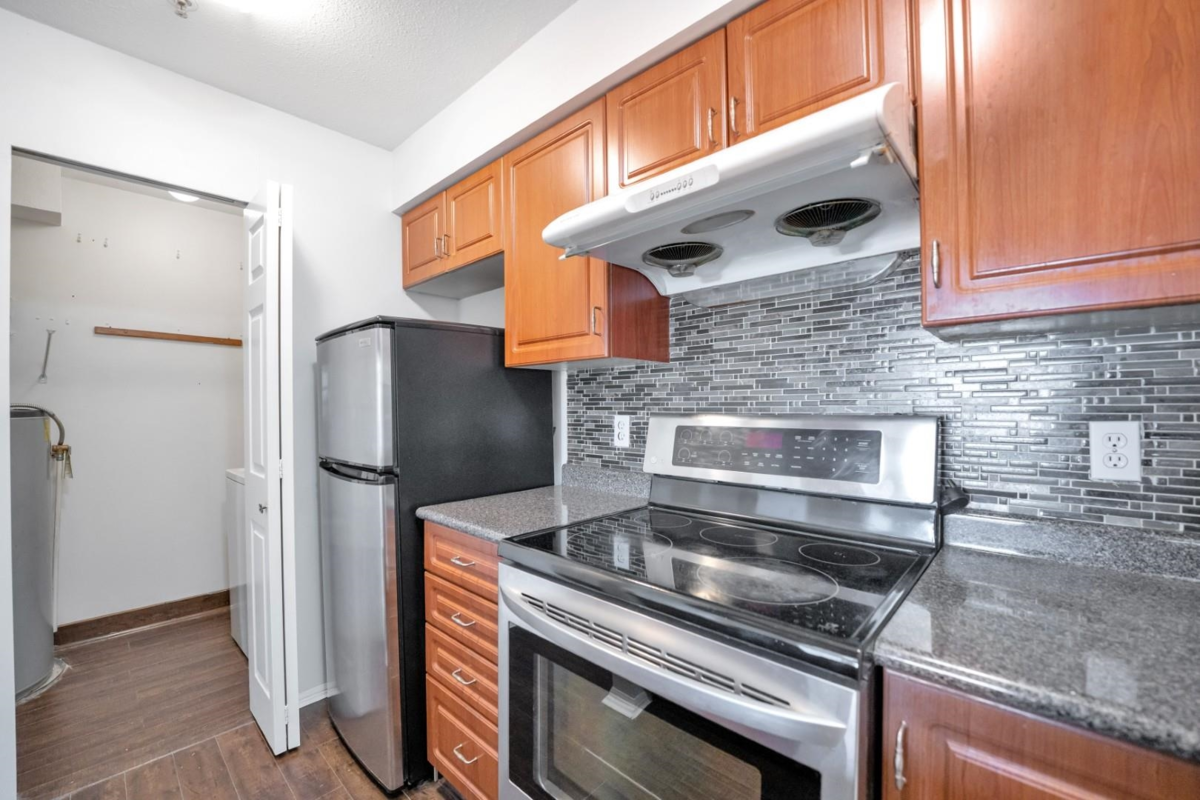 Primary Bathroom Photo of 12 1328 W 73rd Avenue, Vancouver, BC