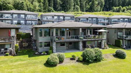 Community Amenities Photo (Clubhouse) of 111 51096 Falls Court, Chilliwack, BC