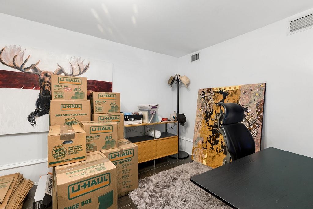 Hot Tub / Spa Photo of 304 1102 Hornby Street, Vancouver, BC