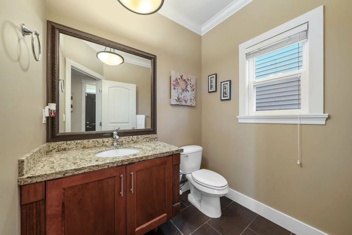 Breakfast Nook Photo of 6865 196 Street, Surrey, BC