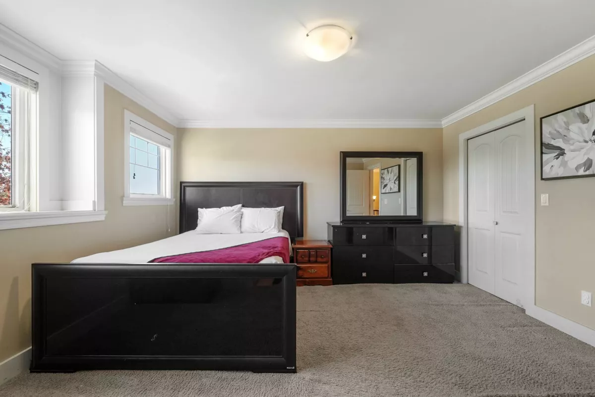 Primary Bathroom Photo of 6865 196 Street, Surrey, BC