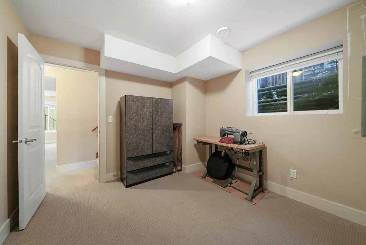 Staircase Photo of 6865 196 Street, Surrey, BC