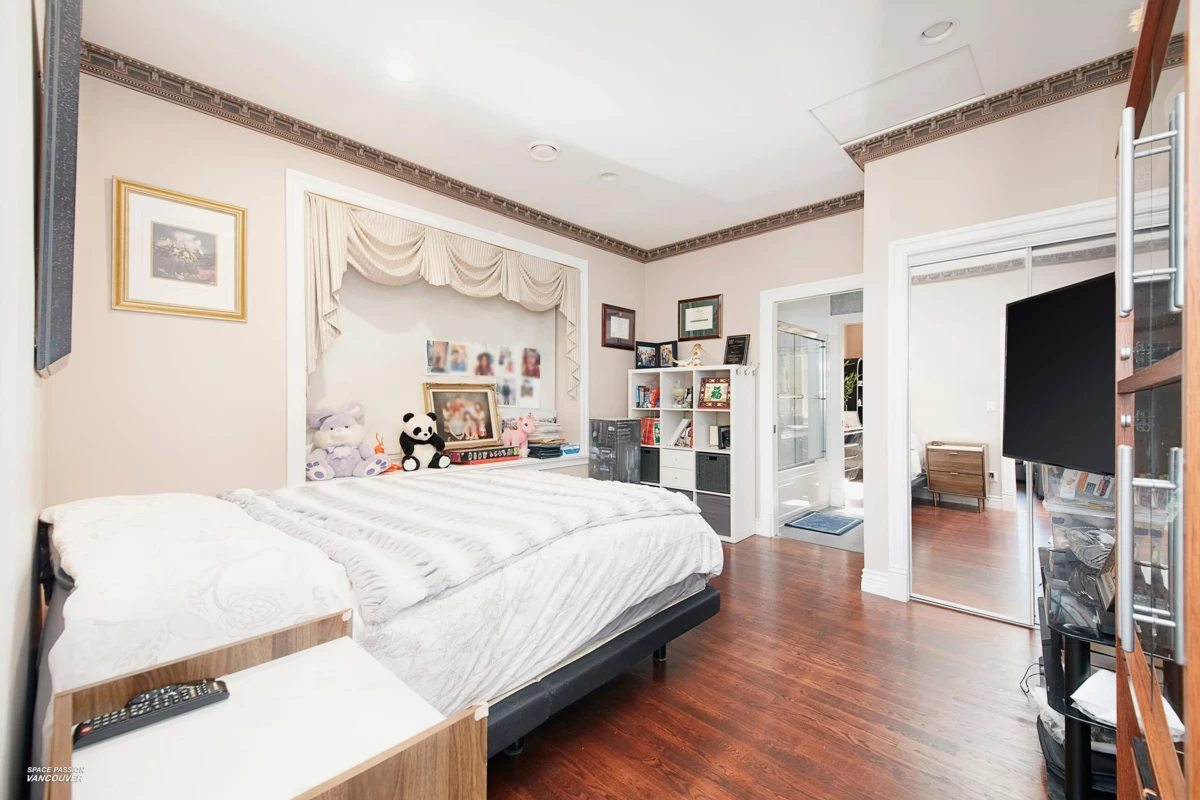 Bedroom 4 Photo of 3939 Elmwood Street, Burnaby, BC