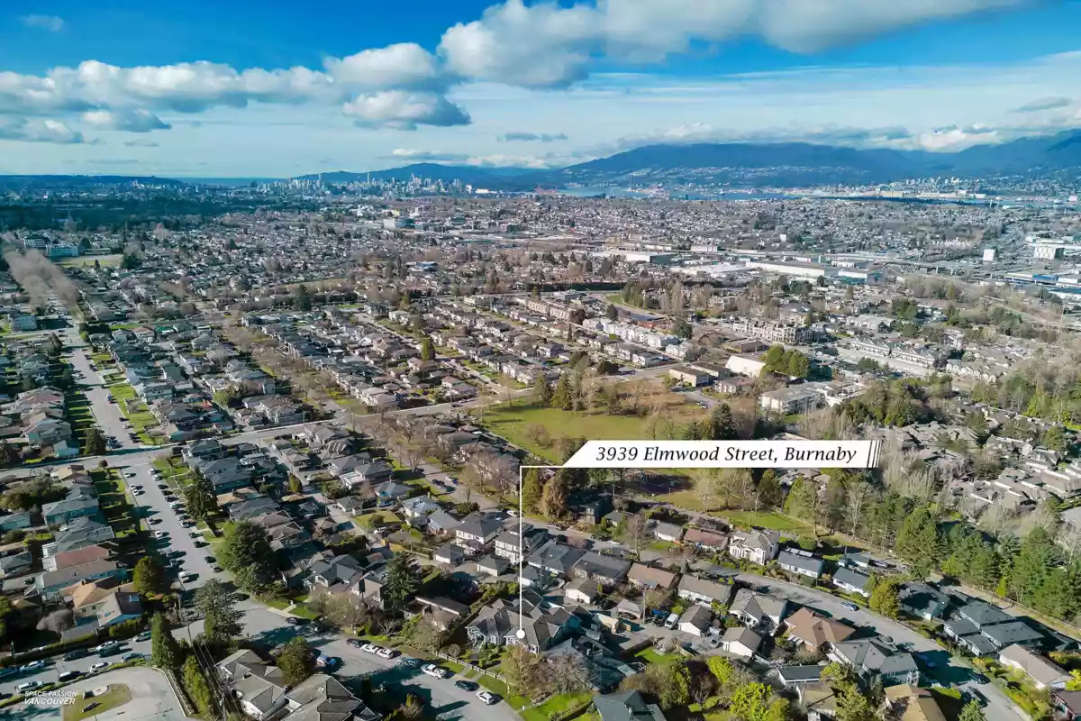 Fitness Center Photo Near 3939 Elmwood Street, Burnaby, BC