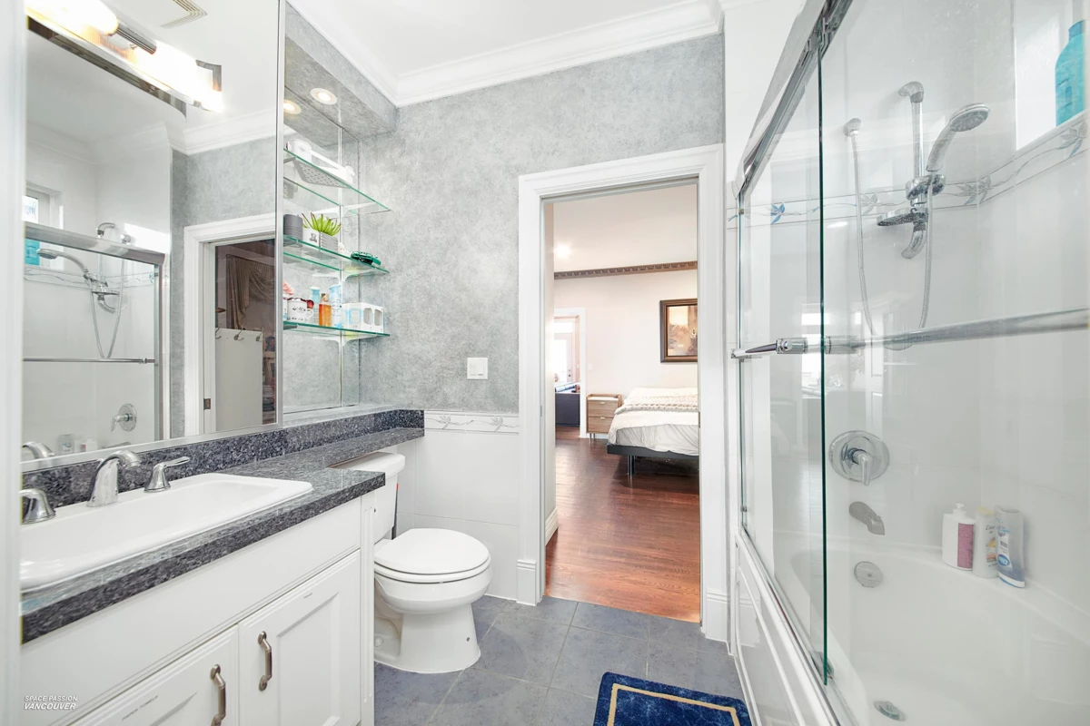 Guest Bathroom Photo of 3939 Elmwood Street, Burnaby, BC