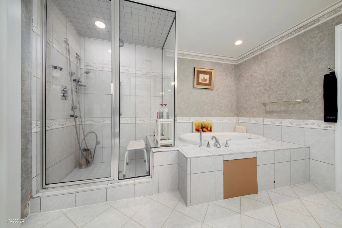 Outdoor Patio Photo of 3939 Elmwood Street, Burnaby, BC