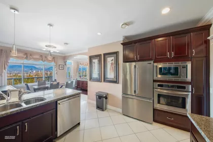 Breakfast Nook Photo of 3939 Elmwood Street, Burnaby, BC