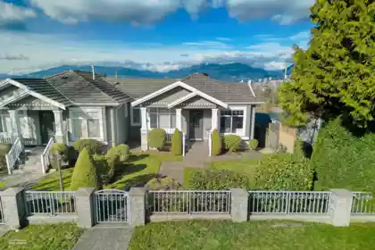 3939 Elmwood Street, Burnaby, BC